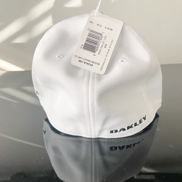 Oakley cap - Picture 3 of 5
